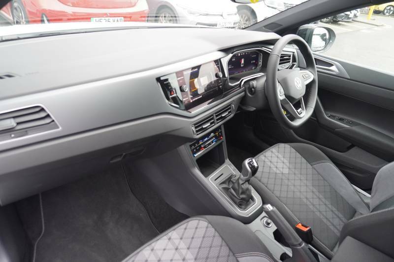 Volkswagen Taigo Tsi 115 Black Edition - 2025 25 HF25VEM Black #2
