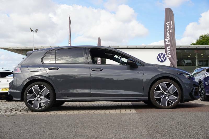 Volkswagen Golf Tsi 150 Black Edition - 2026 75 HJ75EFY Grey #4