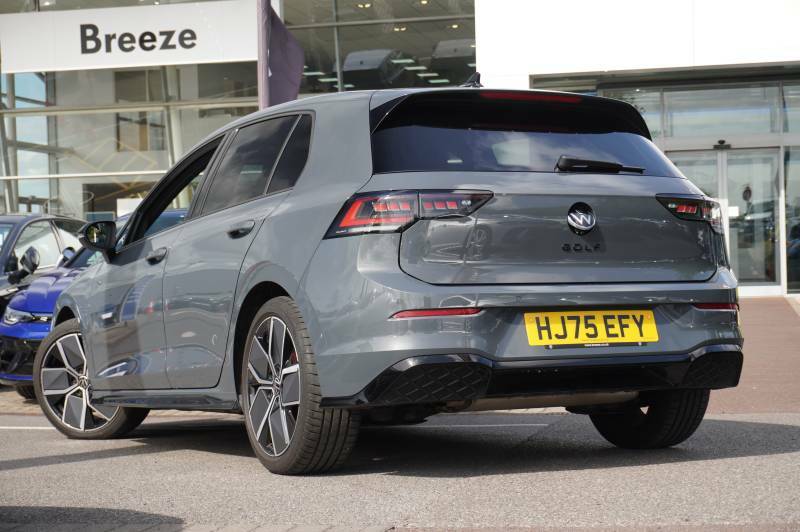Volkswagen Golf Tsi 150 Black Edition - 2026 75 HJ75EFY Grey #3