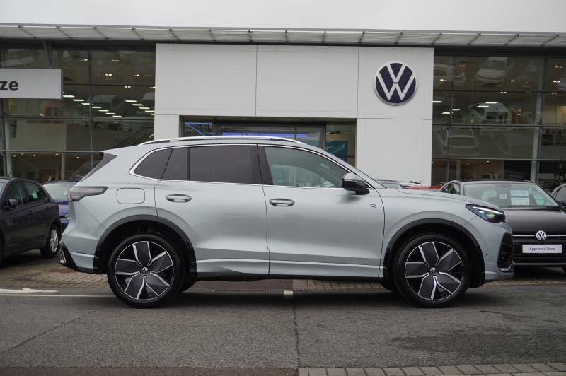 Volkswagen Tiguan Etsi 150 Dsg R-line - 2025 HG75ZWM Silver #4
