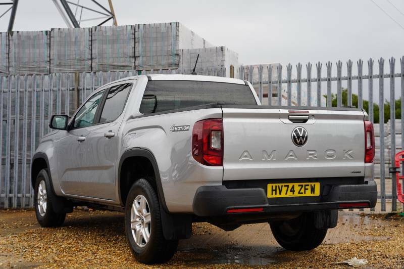Volkswagen Amarok Dcab Pick Up Tdi 170 4Motion Life Silver #3