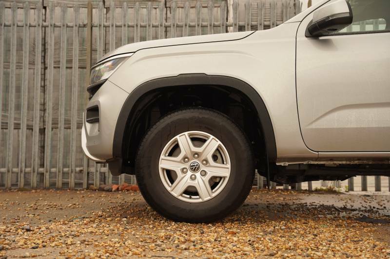 Volkswagen Amarok Dcab Pick Up Tdi 170 4Motion Life Silver #5