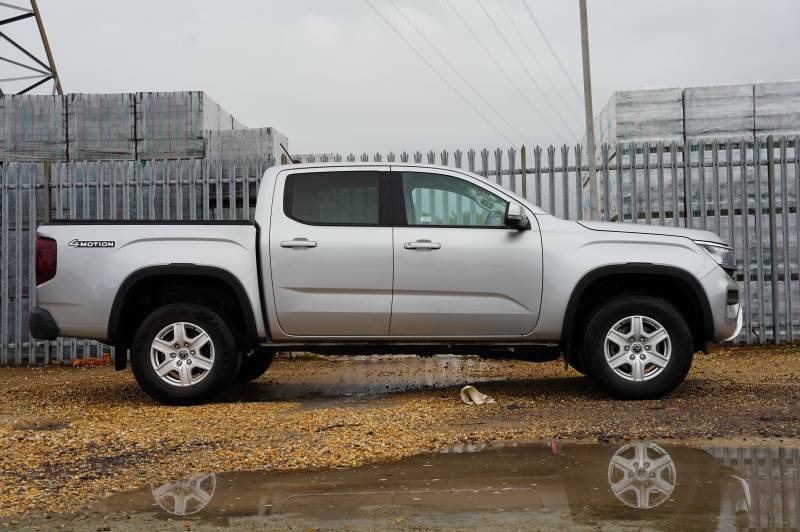 Volkswagen Amarok Dcab Pick Up Tdi 170 4Motion Life Silver #4