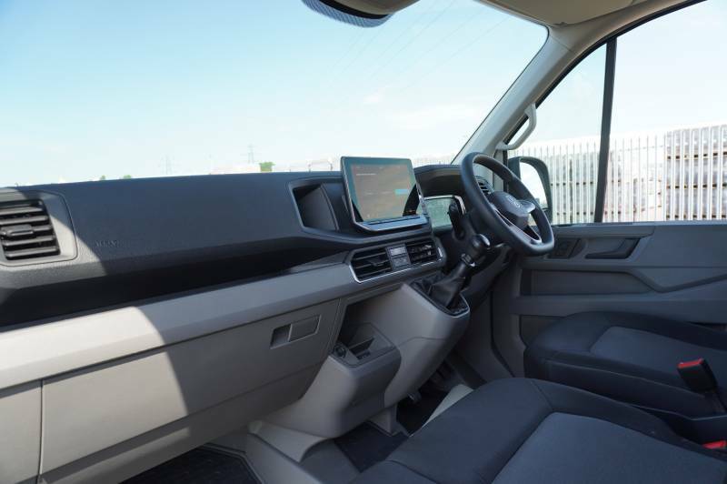Volkswagen Crafter Cr35 Tdi 140Ps High Roof Van Commerce Plus Mwb - HN75PXE White #2