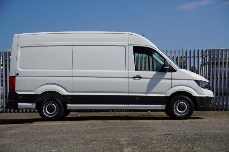 Volkswagen Crafter Cr35 Tdi 140Ps High Roof Van Commerce Plus Mwb - HN75PXE White #4