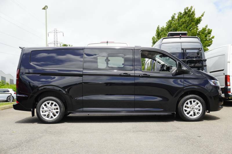 Volkswagen Transporter T32 Tdi 150 Kombi Van Commerce Pro Lwb Black #4