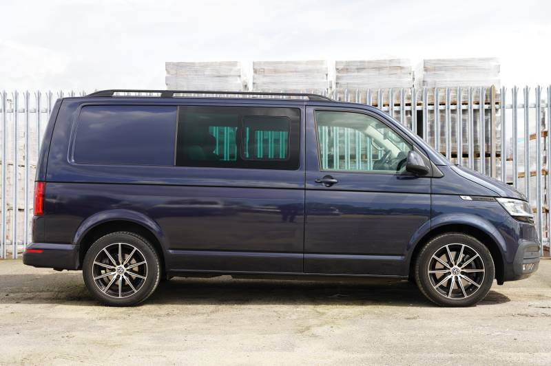 Volkswagen Transporter T32 Bitdi 204 Kombi Van Dsg Highline Swb - 2022 7 Blue #4