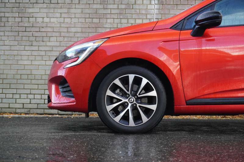 Renault Clio E-tech Full Hybrid 145 Evolution Red #5