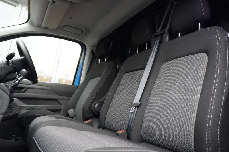 Volkswagen Transporter T28 Tdi 150 Van Commerce Pro Swb Blue #2