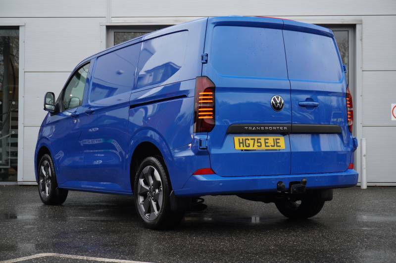 Volkswagen Transporter T28 Tdi 150 Van Commerce Pro Swb Blue #3