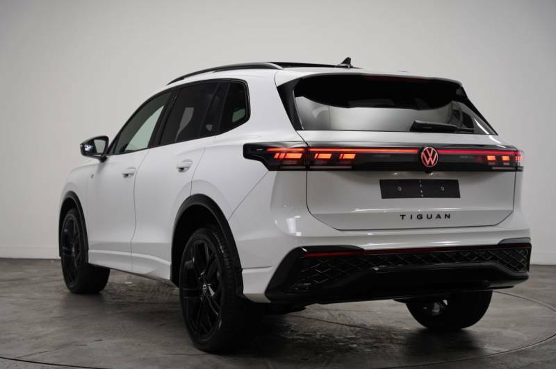 Volkswagen Tiguan Black Edition 2.0 Tsi 4Motion 204 Ps 7-Speed Dsg - White #3