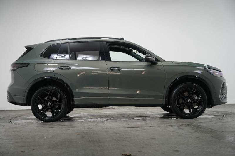 Volkswagen Tiguan Black Edition 2.0 Tsi 4Motion 204 Ps 7-Speed Dsg - Green #4