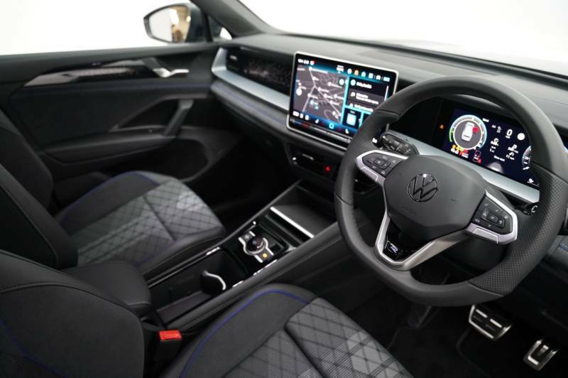 Volkswagen Tayron R-line 1.5 Tsi Ehybrid 204 Ps 6-Speed Dsg Grey #2