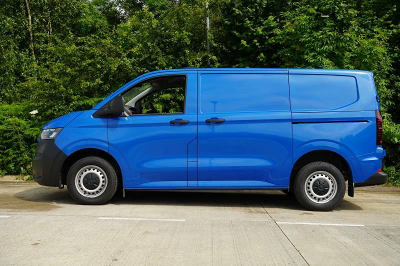 Volkswagen Transporter Mpv Blue #13