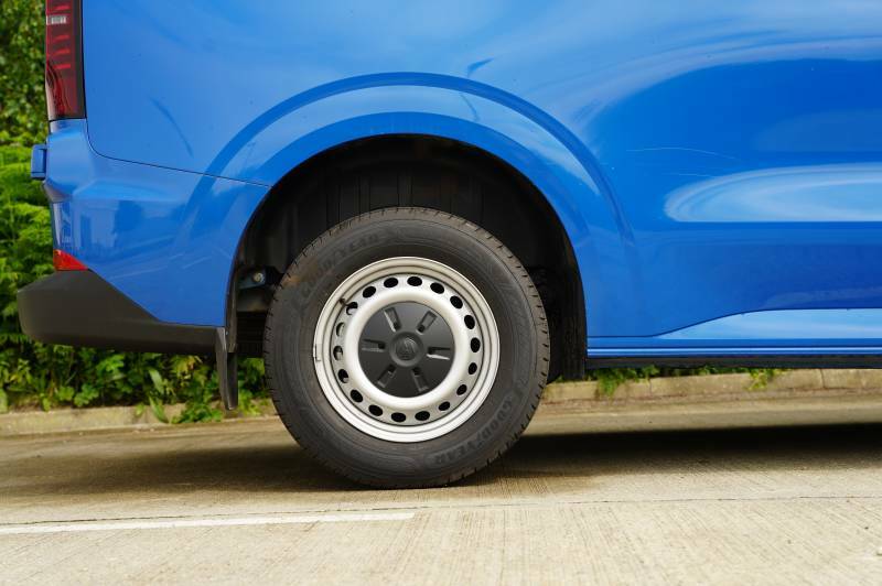 Volkswagen Transporter Mpv Blue #30