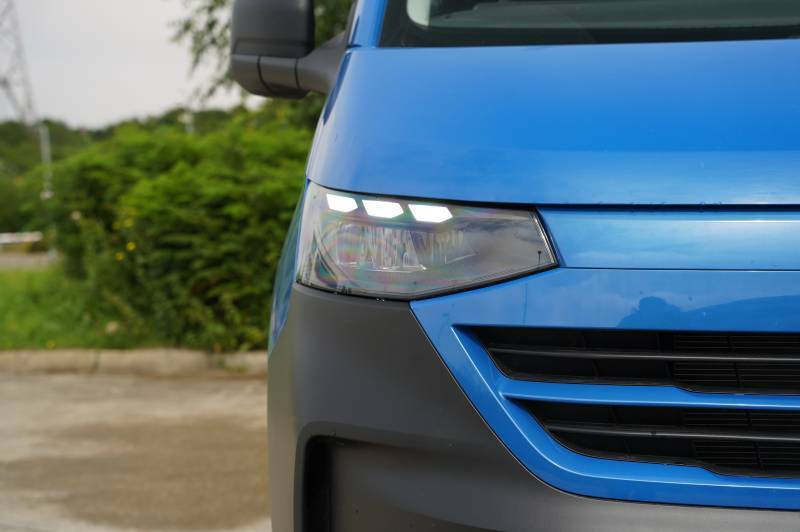 Volkswagen Transporter Mpv Blue #26
