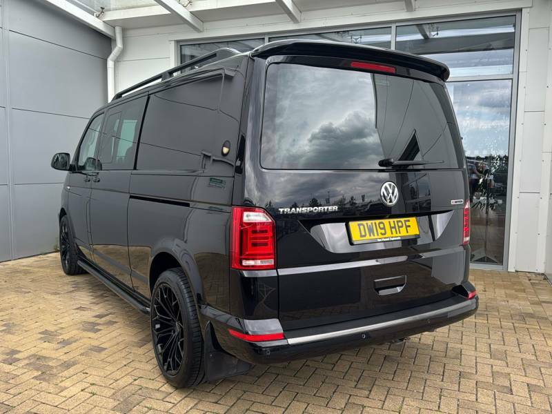 Volkswagen Transporter T32 Tdi Bmt 204 Kombi Van 4Motion Dsg Highline Lwb Black #3