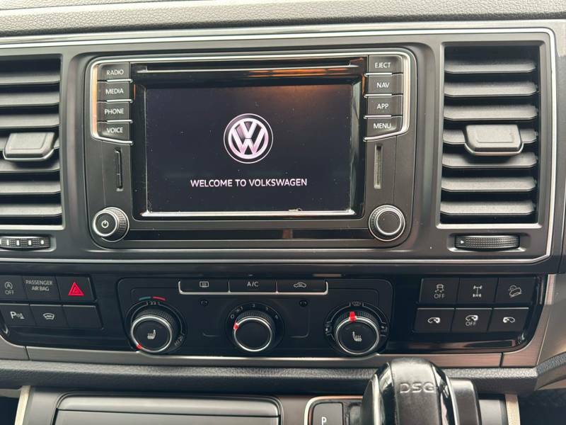 Volkswagen Transporter 2.0 Tdi Bmt 150 Highline Van 4Motion Blue #11