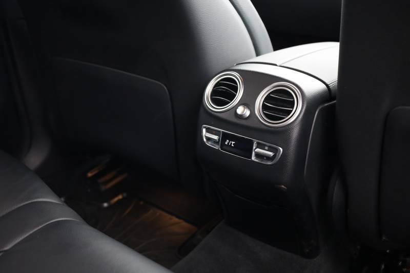 Mercedes-Benz GLC Class 300 E 4Matic White #39
