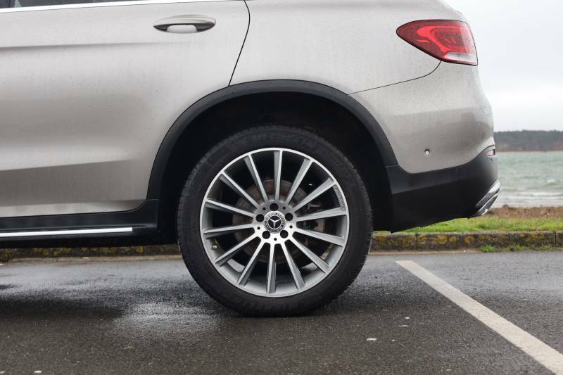 Mercedes-Benz GLC Class 300 E 4Matic White #20