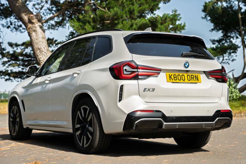 BMW iX3 80Kwh M Sport Suv 286 Ps White #3