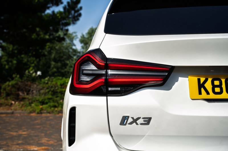 BMW iX3 80Kwh M Sport Suv 286 Ps White #24