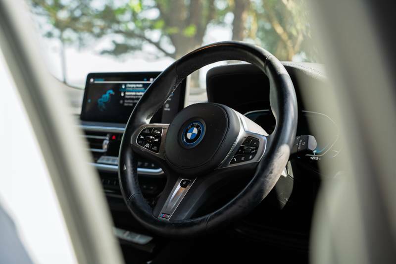 BMW iX3 80Kwh M Sport Suv 286 Ps White #16