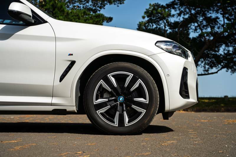 BMW iX3 80Kwh M Sport Suv 286 Ps White #27