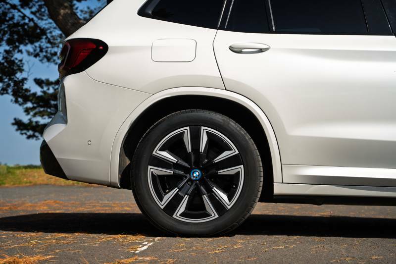 BMW iX3 80Kwh M Sport Suv 286 Ps White #26