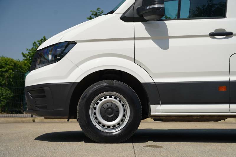 Volkswagen Crafter Cr35 Tdi 140Ps High Roof Van Commerce Plus Lwb White #5