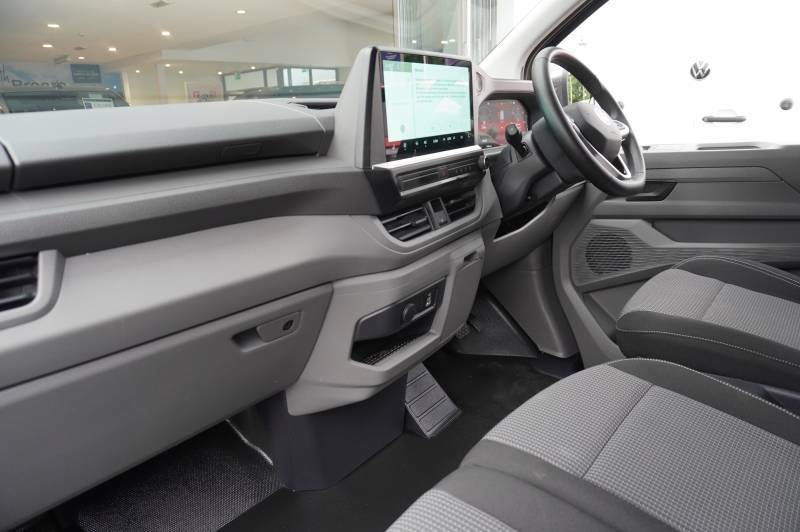 Volkswagen Transporter T30 Tdi 150 Van Commerce Pro Swb #2