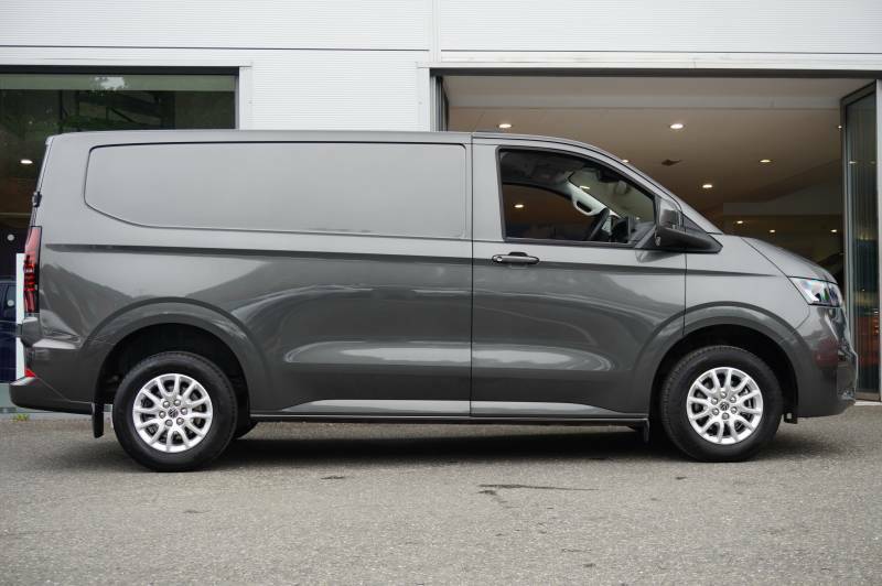 Volkswagen Transporter T30 Tdi 150 Van Commerce Pro Swb #4
