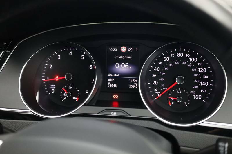 Volkswagen Passat Sel Grey #8