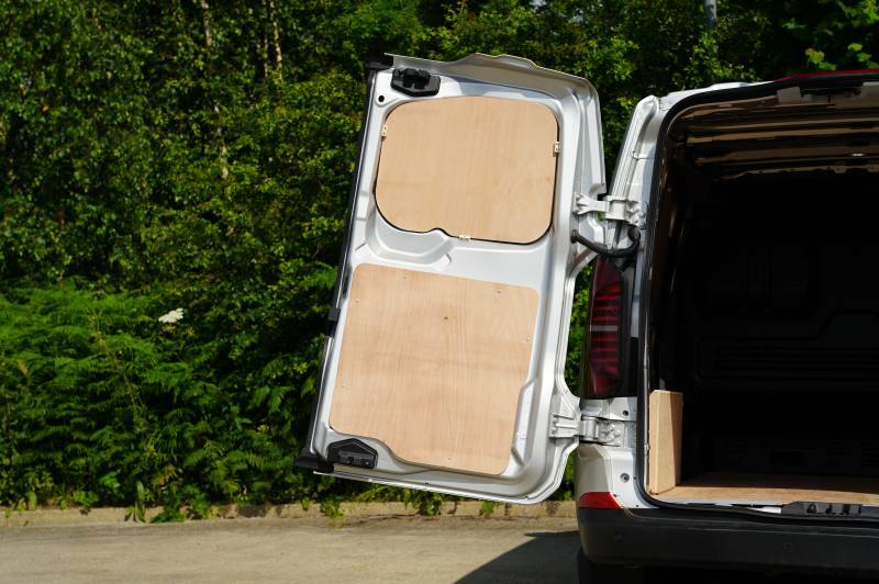 Volkswagen Transporter Mpv Black #32