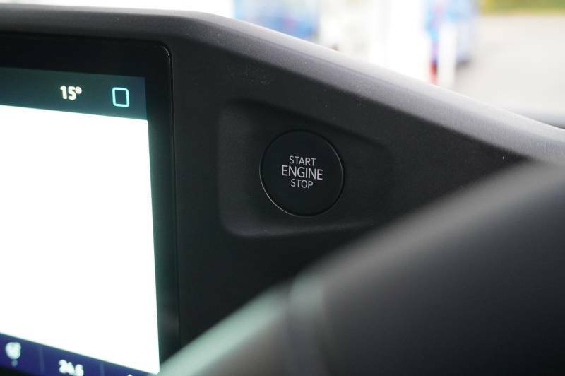 Volkswagen E-Transporter T32 65Kwh Commerce Plus Panel Van Aut Grey #42
