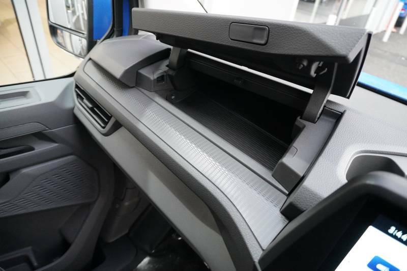 Volkswagen E-Transporter T32 65Kwh Commerce Plus Panel Van Aut Grey #40