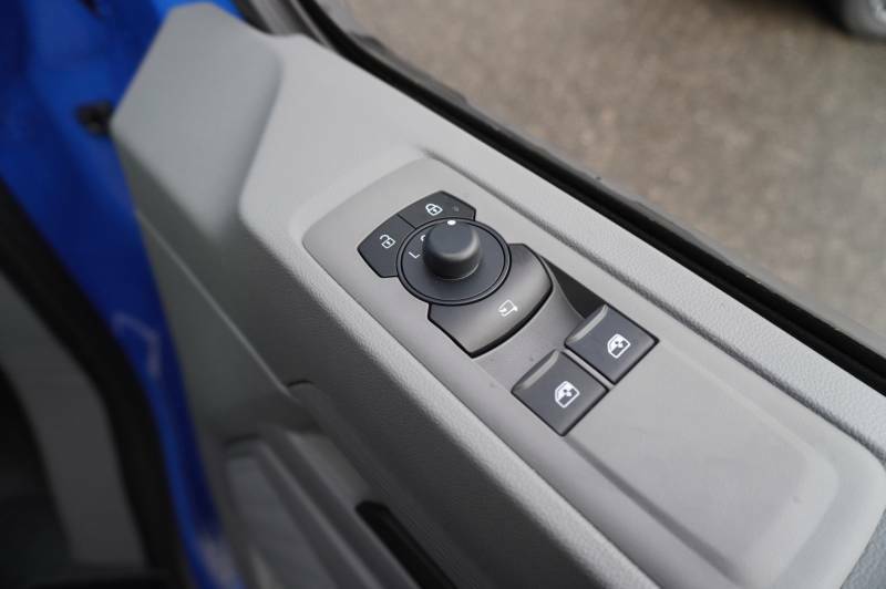 Volkswagen E-Transporter T32 65Kwh Commerce Plus Panel Van Aut Grey #54