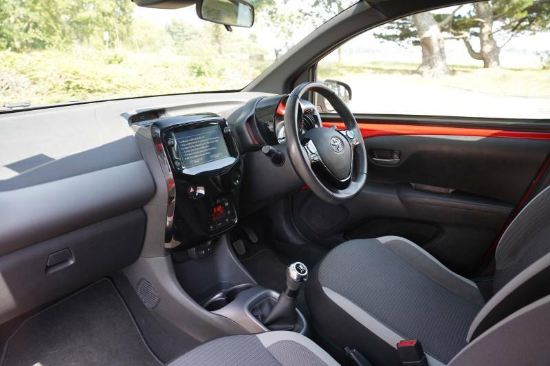 Toyota Aygo Vvt-i Tss X-trend Red #2