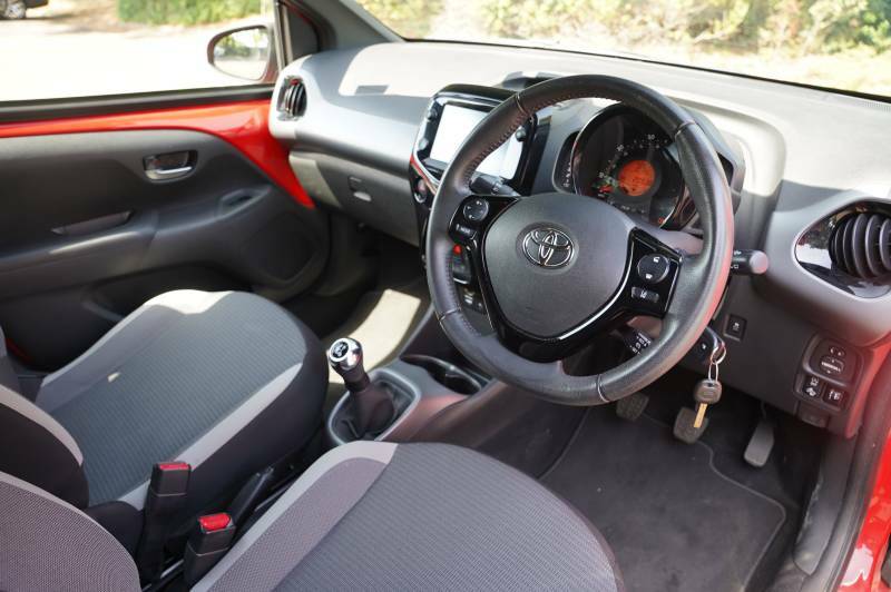 Toyota Aygo Vvt-i Tss X-trend Red #6