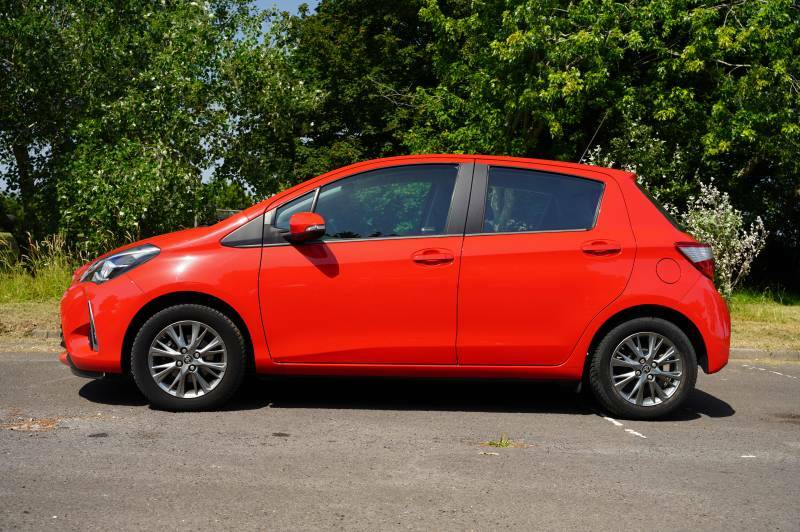 Toyota Yaris Hatchback Blue #15
