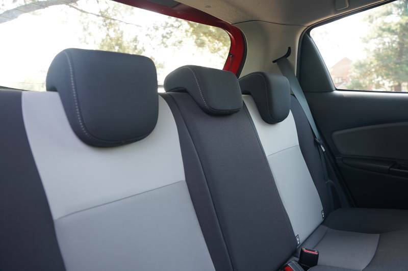 Toyota Yaris Hatchback Blue #23