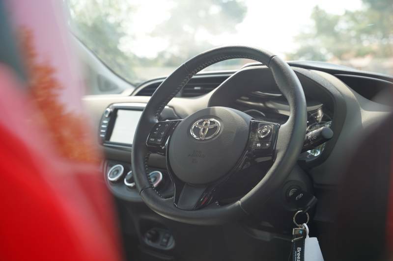 Toyota Yaris Hatchback Blue #16