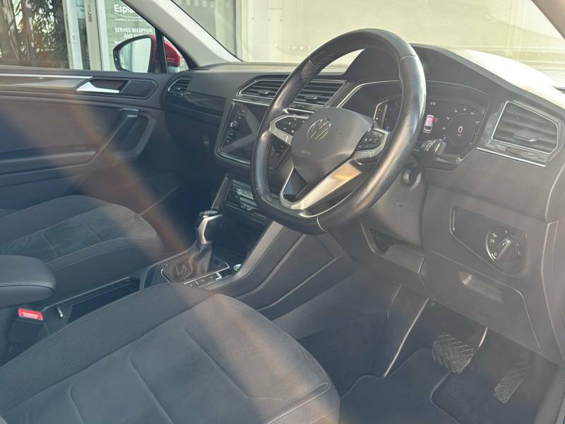 Volkswagen Tiguan Tsi 150 Dsg Elegance Red #6