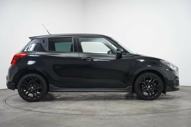 Suzuki Swift Boosterjet 48V Hybrid Sport Black #4