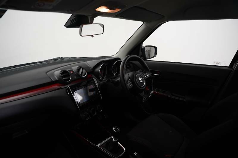 Suzuki Swift Boosterjet 48V Hybrid Sport Black #2