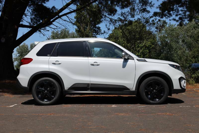 Suzuki Vitara Boosterjet Allgrip S White #4
