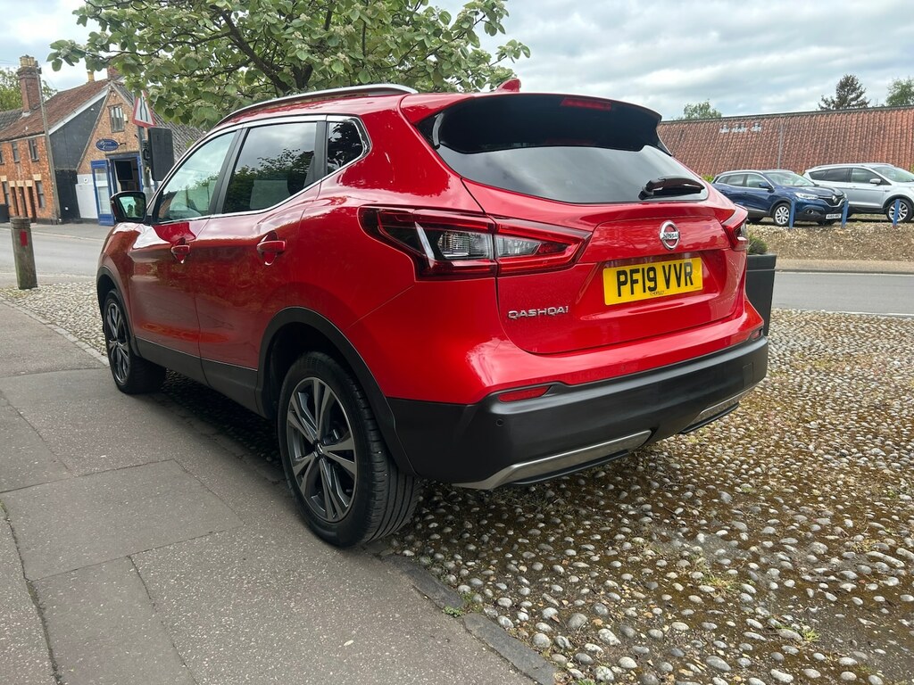 Nissan Qashqai 1.7 Dci N-connecta PF19VVR Red #4
