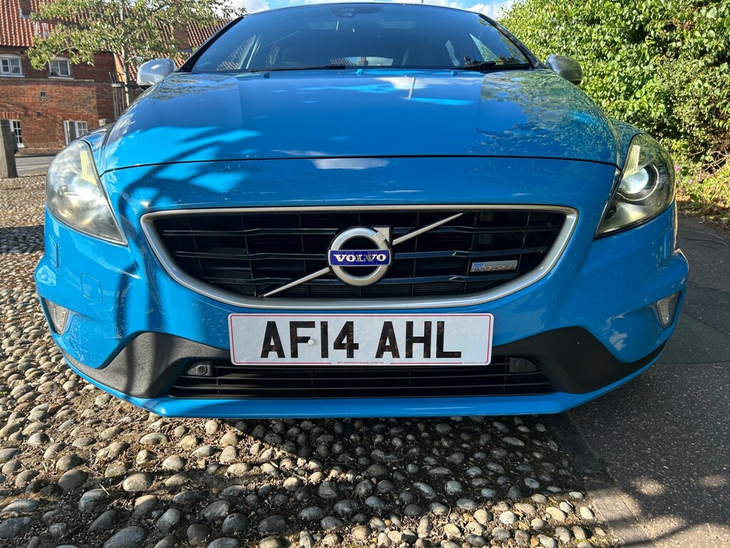 Volvo V40 D4 R Design Lux Nav Blue #3
