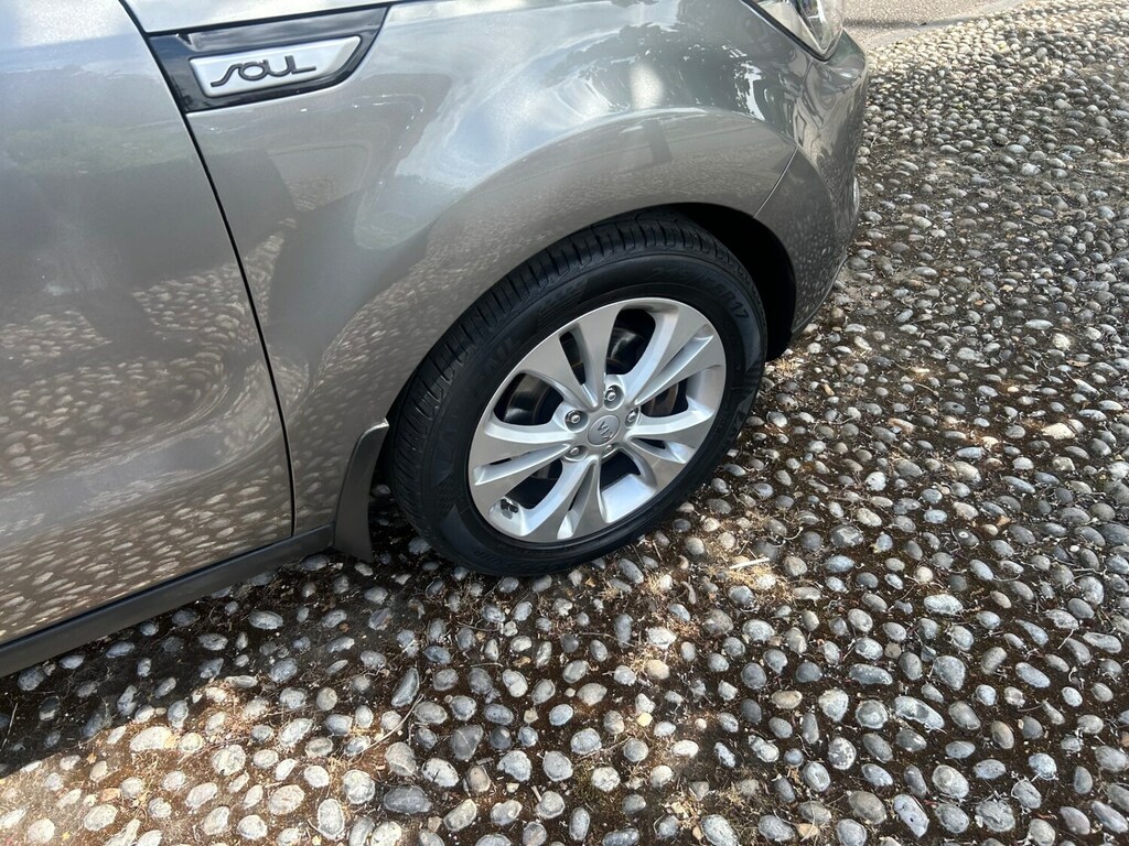Kia Soul 1.6 Crdi Connect Silver #6