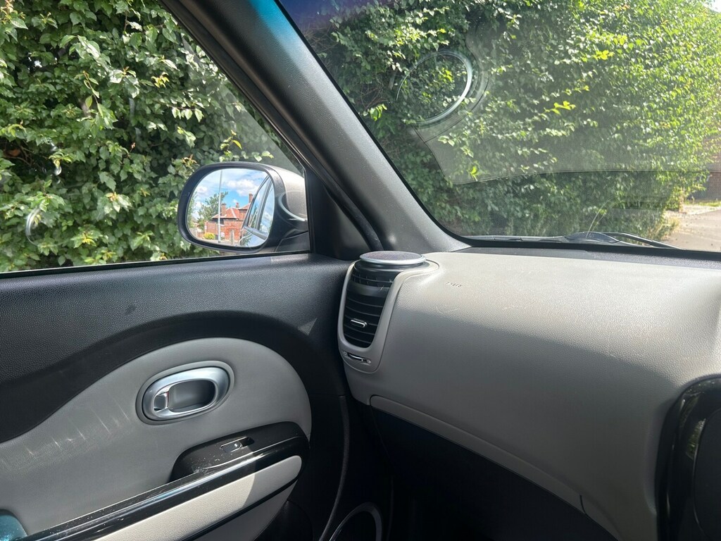 Kia Soul 1.6 Crdi Connect 126 Bhp White #13